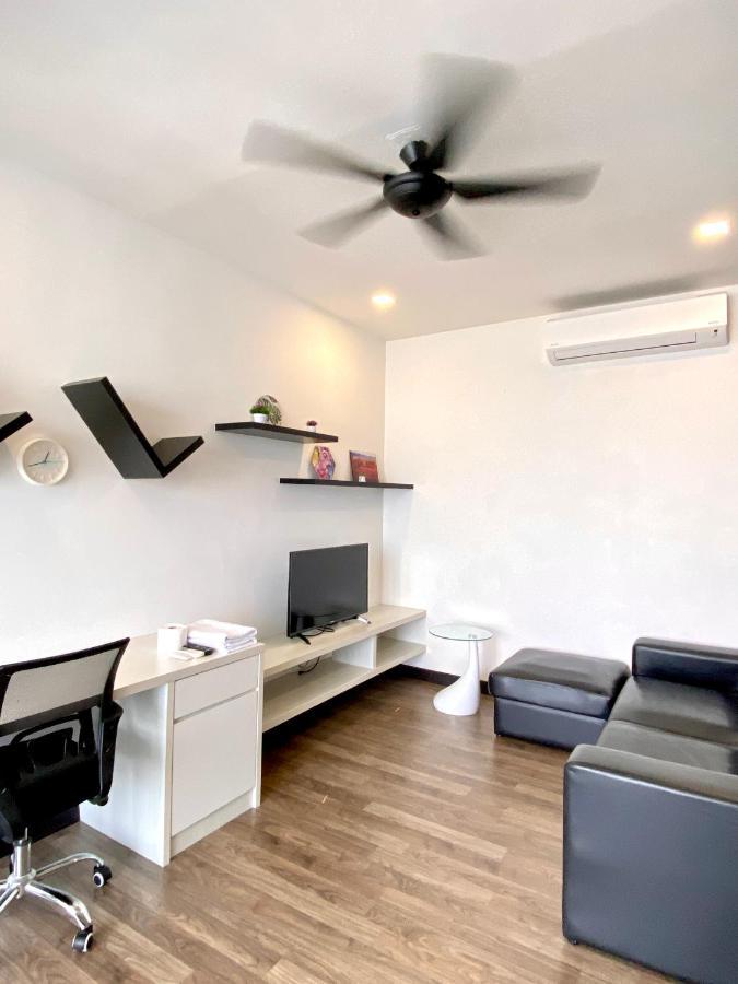 קאג'אנג Landmark Residence 2, Studio For 2 Pax, High Floor, Nice View, Free Parking, Budget Stay מראה חיצוני תמונה